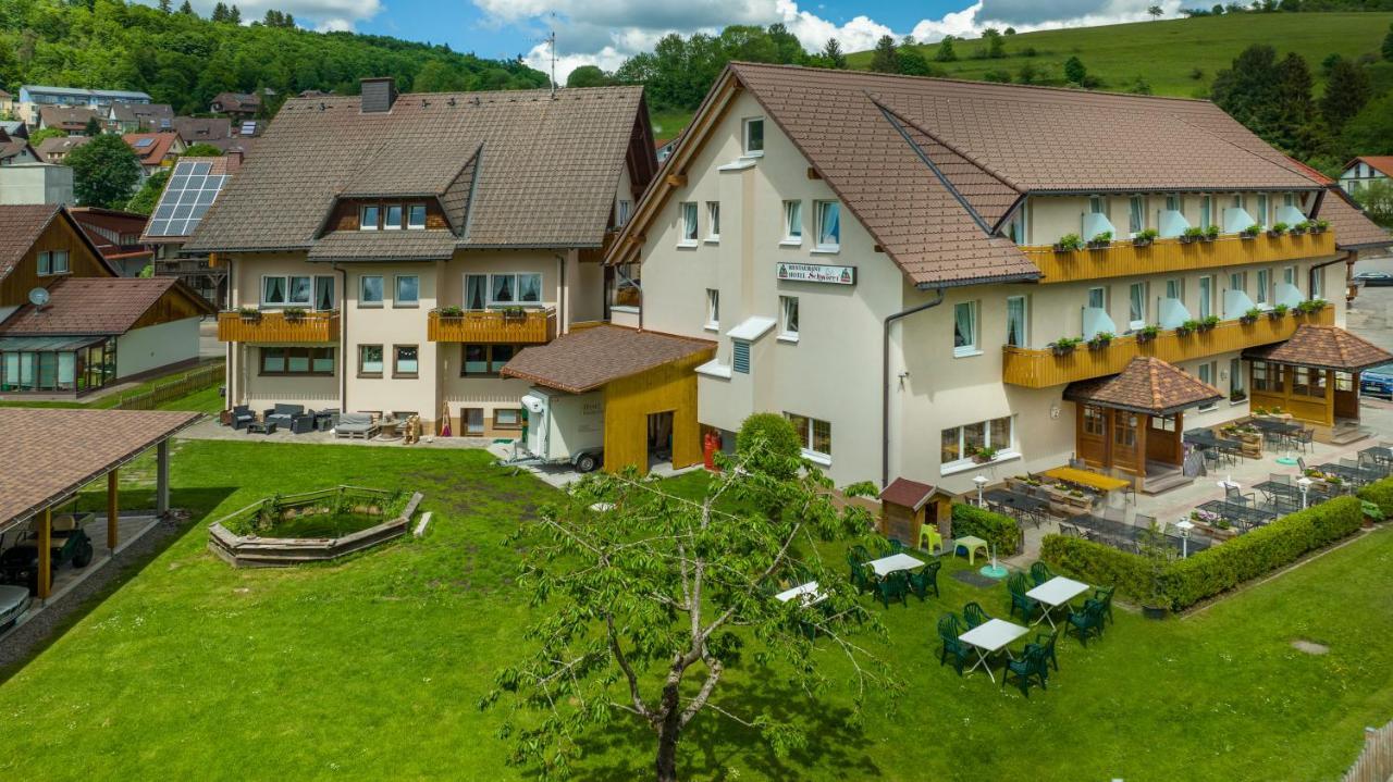 Hotel Restaurant Schwoerer Lenzkirch Exterior photo
