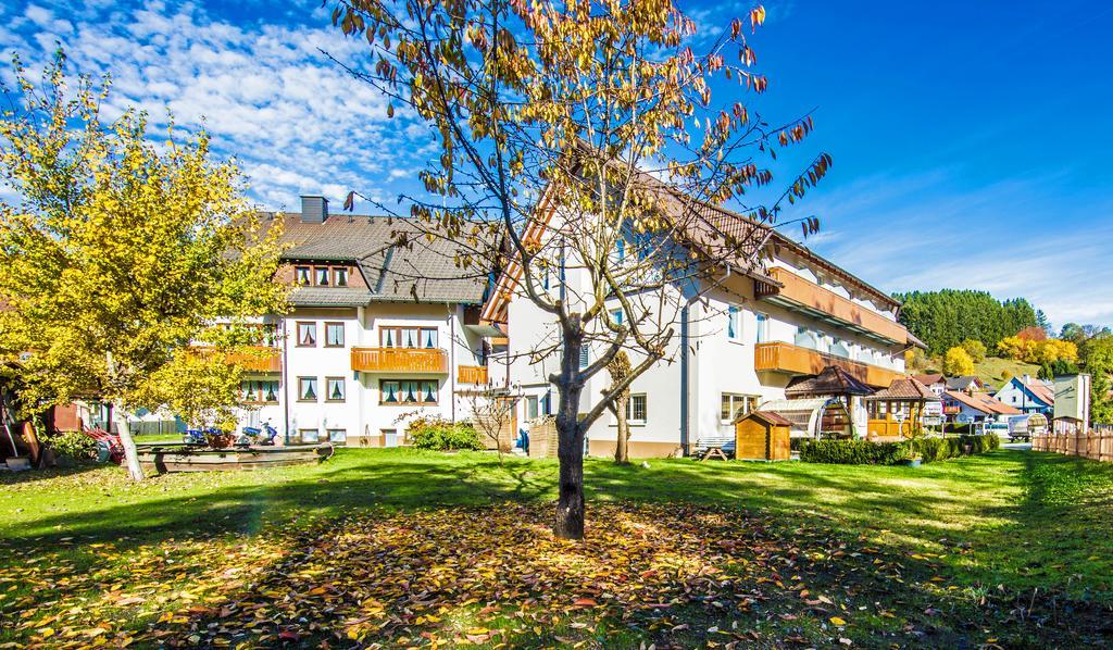 Hotel Restaurant Schwoerer Lenzkirch Exterior photo