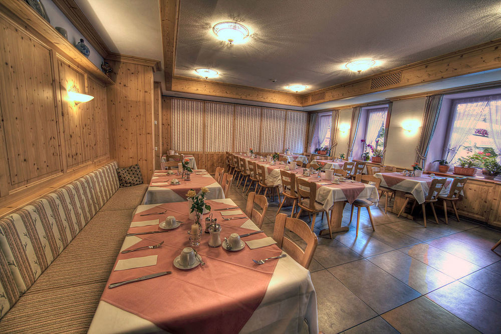 Hotel Restaurant Schwoerer Lenzkirch Exterior photo