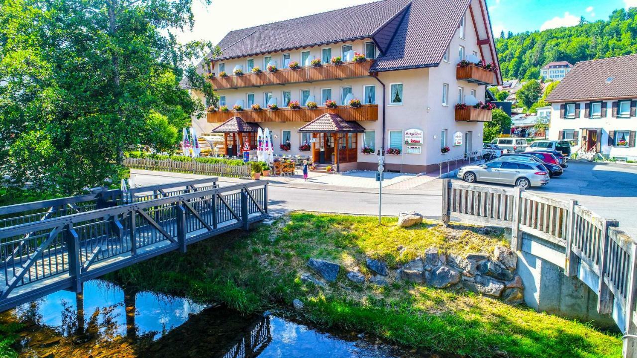 Hotel Restaurant Schwoerer Lenzkirch Exterior photo